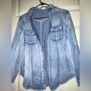 Beulah button up